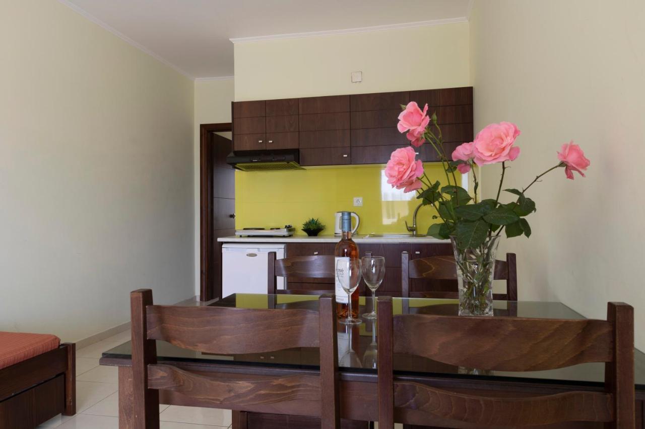 Sandy Suites คาลามากี ภายนอก รูปภาพ
