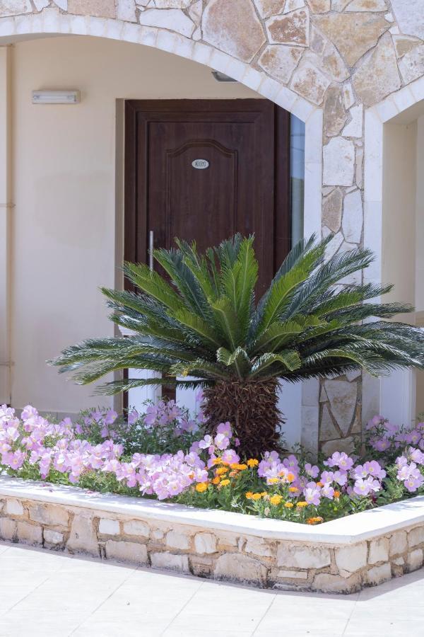 Sandy Suites คาลามากี ภายนอก รูปภาพ